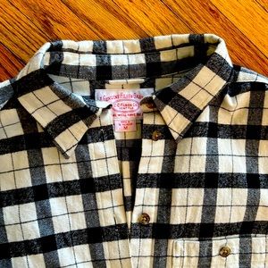 Filson Alaskan Guide Shirt flannel M in like-new condition
